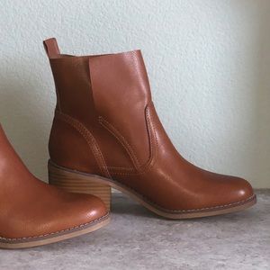 Women’s brown leather ankle bootie